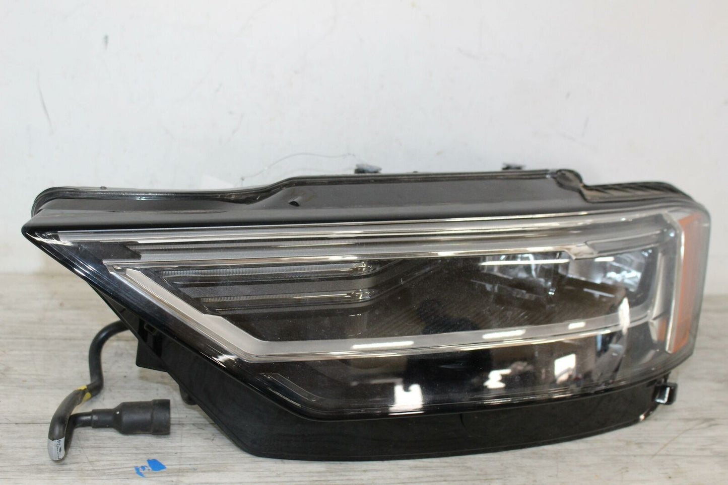 Headlamp Assembly AUDI A8 Left 19 20