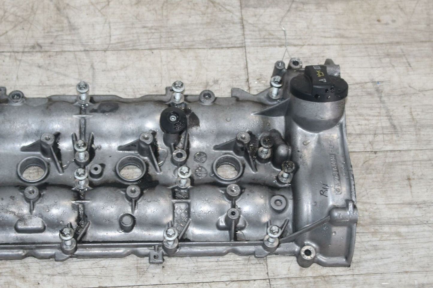 Valve Cover MERCEDES GL CLASS 09