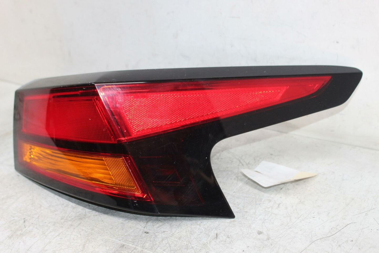 Tail Light Assembly NISSAN ALTIMA Right 19 20