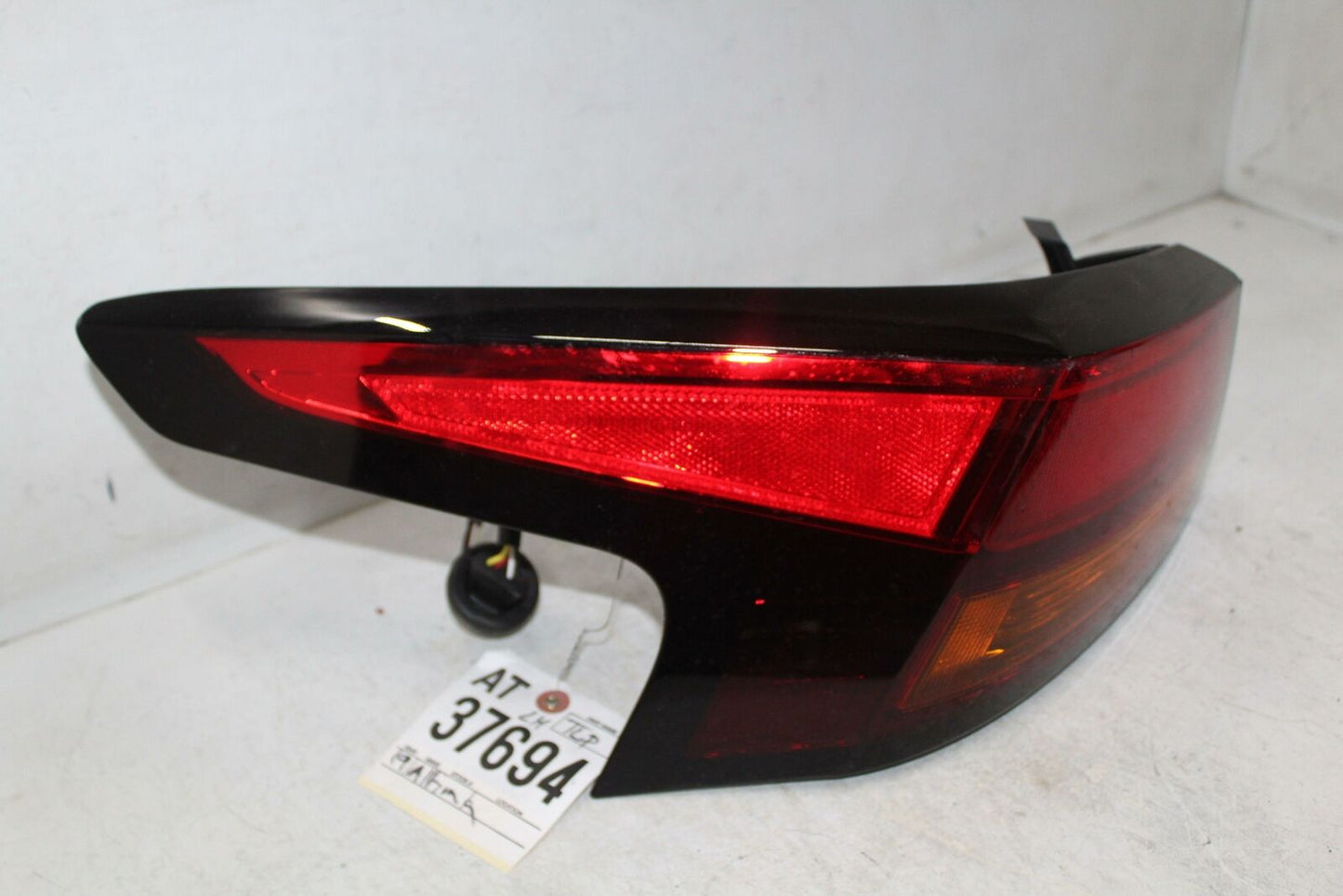 Tail Light Assembly NISSAN ALTIMA Left 19 20