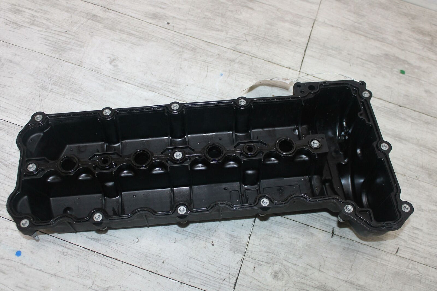 Valve Cover NISSAN TITAN XD 16 17 18 19