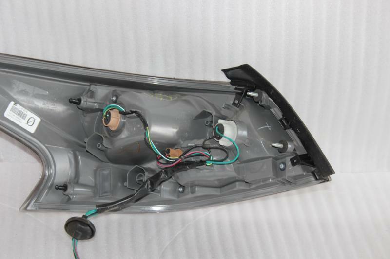 Tail Light Assembly NISSAN ALTIMA Right 14 15