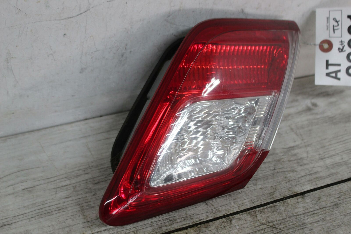 Tail Light Assembly TOYOTA CAMRY Right 10 11