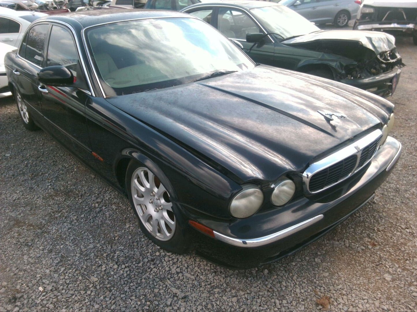 Rear Seat JAGUAR XJ8 04