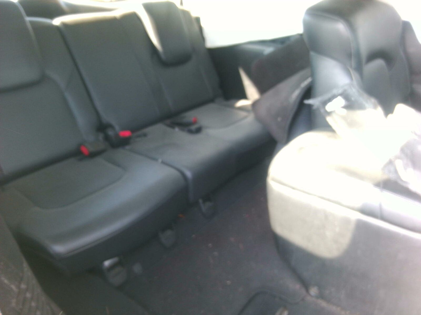 Rear Seat INFINITI QX80 15