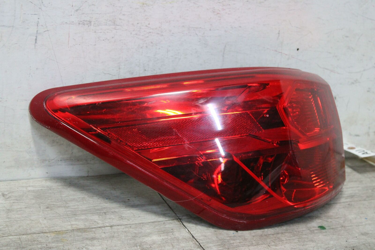 Tail Light Assembly NISSAN PATHFINDER Left 17 18 19 20