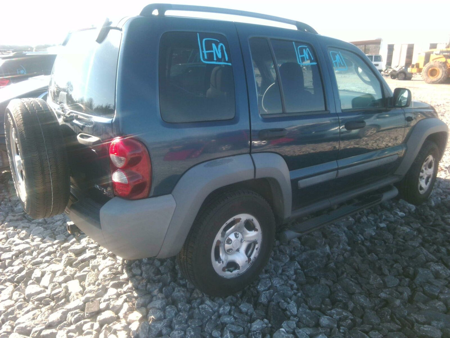 Tail Light Assembly JEEP LIBERTY Left 05 06 07