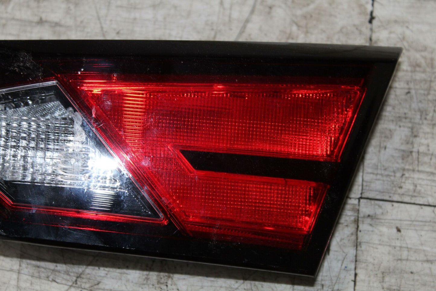 Tail Light Assembly NISSAN ALTIMA Right 19 20