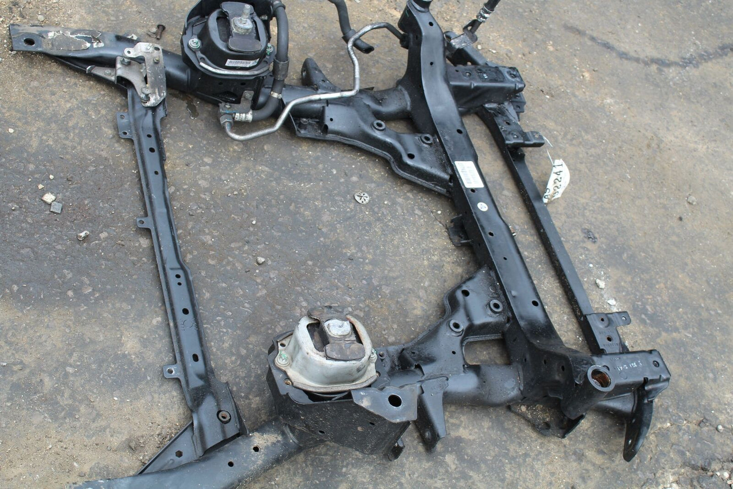 Undercarriage Crossmember BMW X5 07 08 09 10 11 12 13