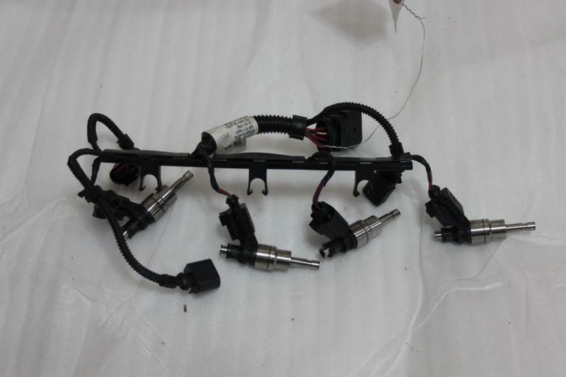 Fuel Injection Rail AUDI TT 13