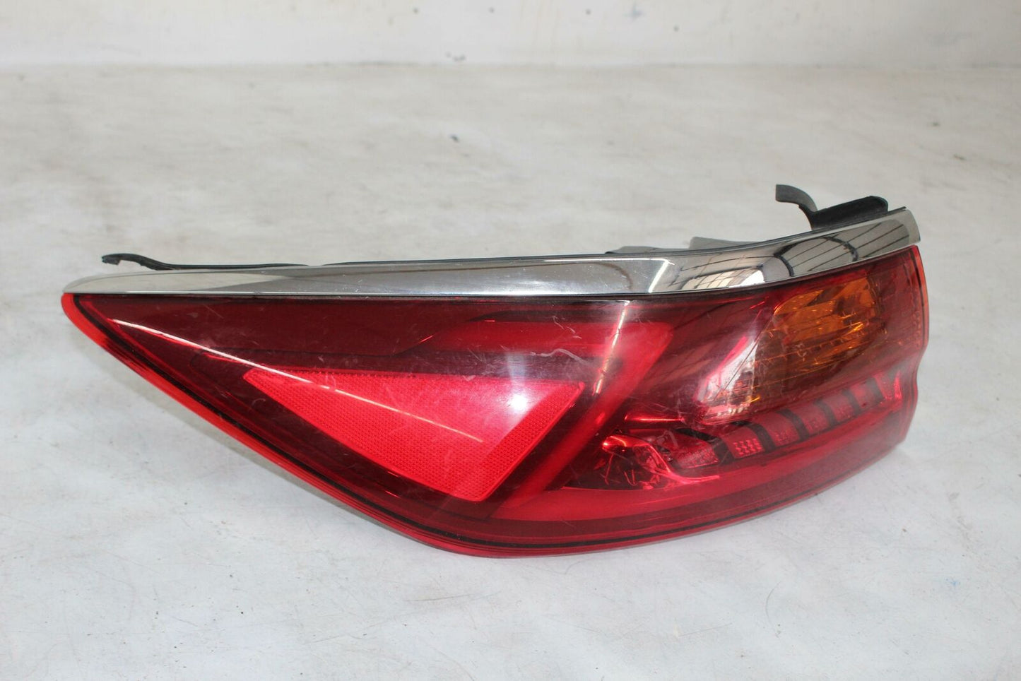 Tail Light Assembly KIA CADENZA Left 17 18 19