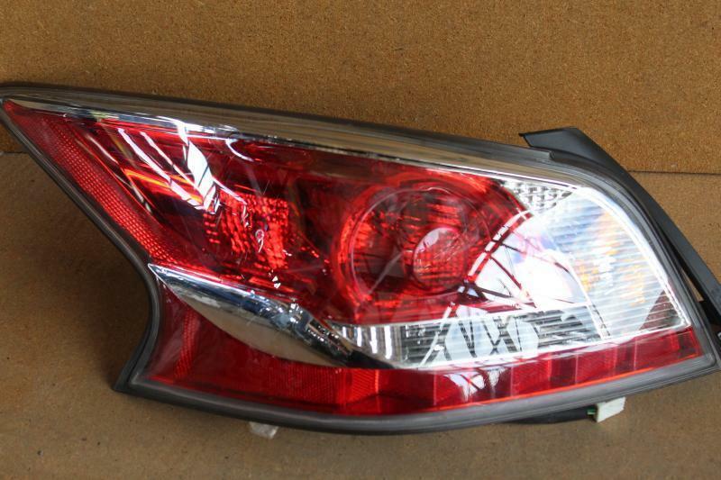 Tail Light Assembly NISSAN ALTIMA Left 14 15