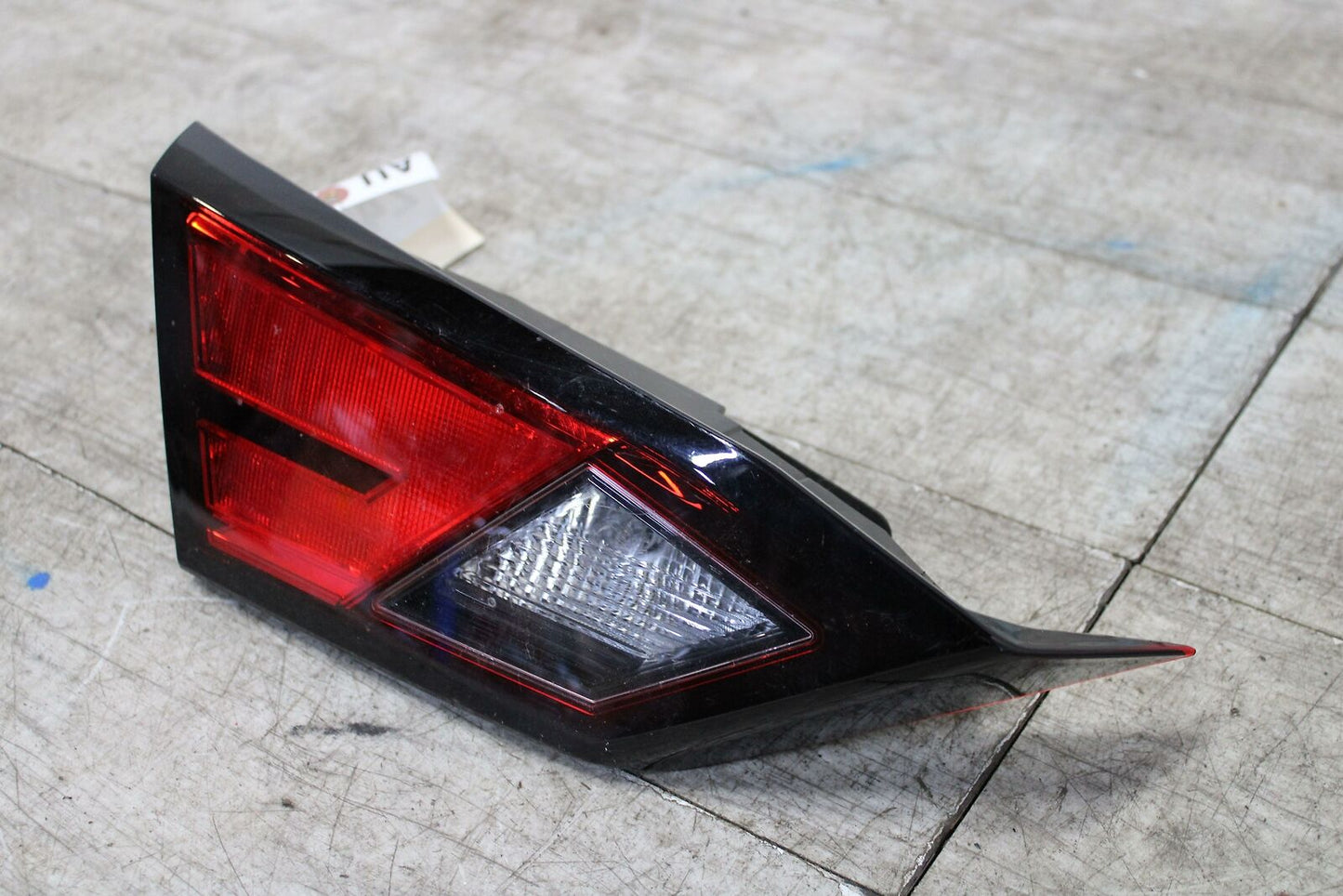 Tail Light Assembly NISSAN ALTIMA Left 19 20