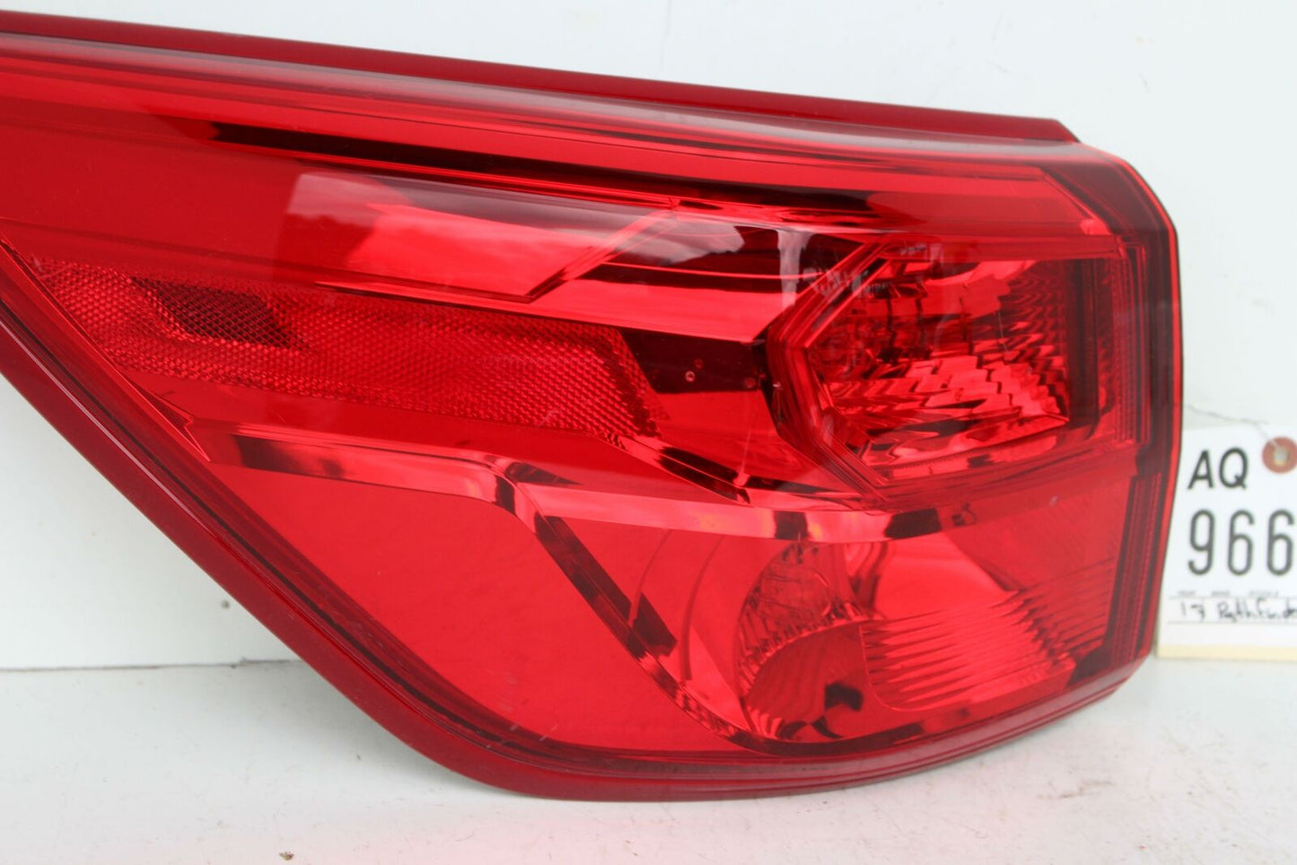 Tail Light Assembly NISSAN PATHFINDER Left 17 18 19 20