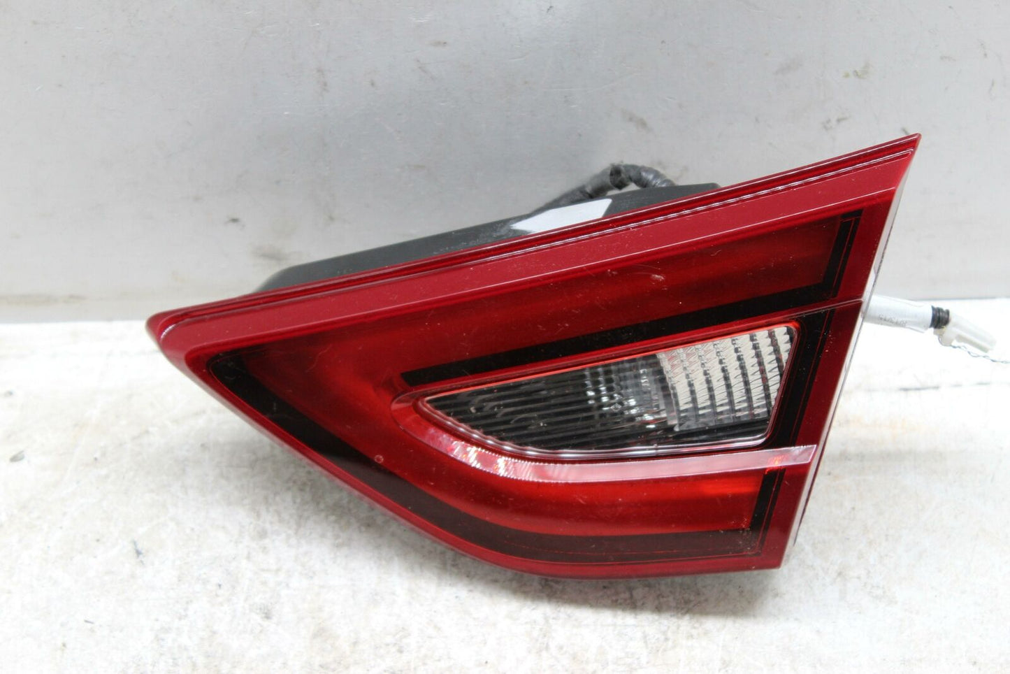 Tail Light Assembly NISSAN MAXIMA Right 16 17 18