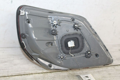 Tail Light Assembly KIA K900 Right 19