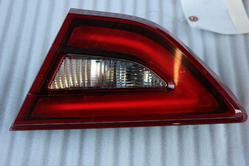 Tail Light Assembly NISSAN MAXIMA Right 16 17 18