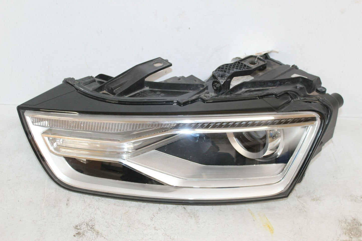 Headlamp Assembly AUDI Q3 Left 16 17 18