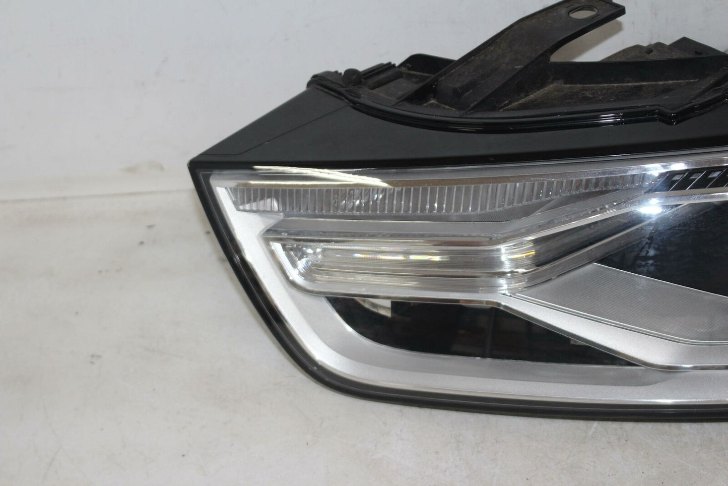 Headlamp Assembly AUDI Q3 Left 16 17 18