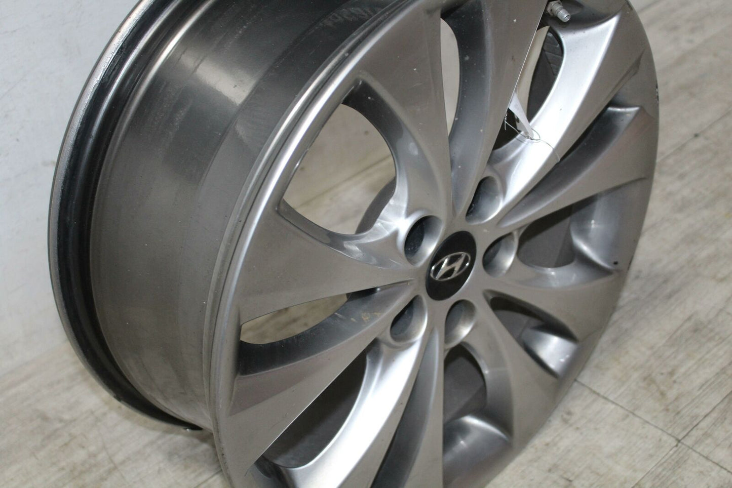 Wheel HYUNDAI AZERA 12 13 14