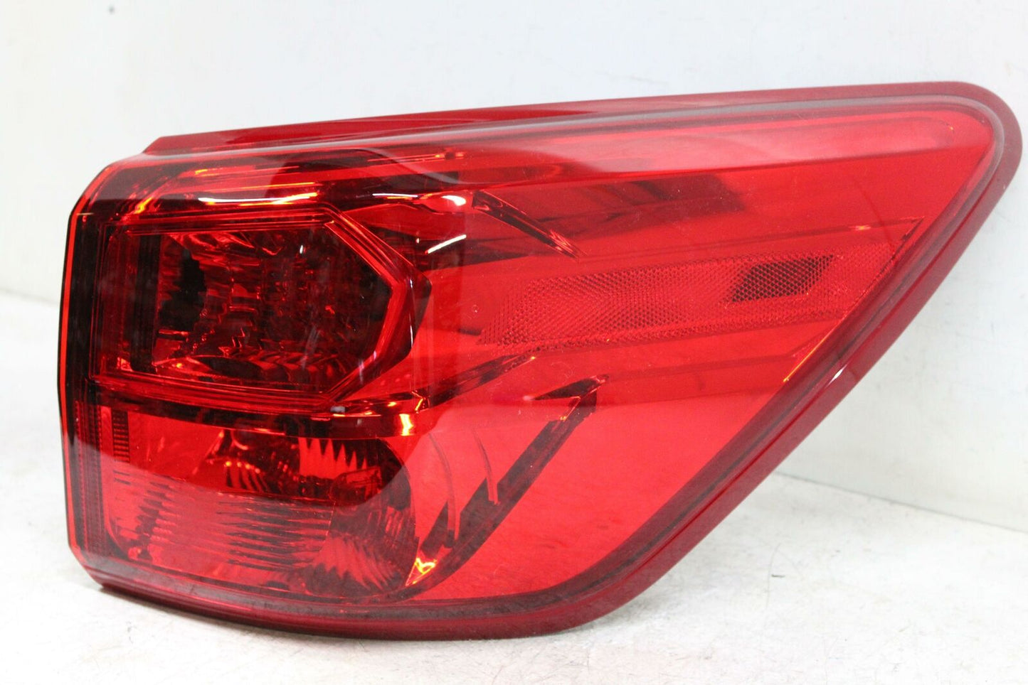 Tail Light Assembly NISSAN PATHFINDER Right 17 18 19 20