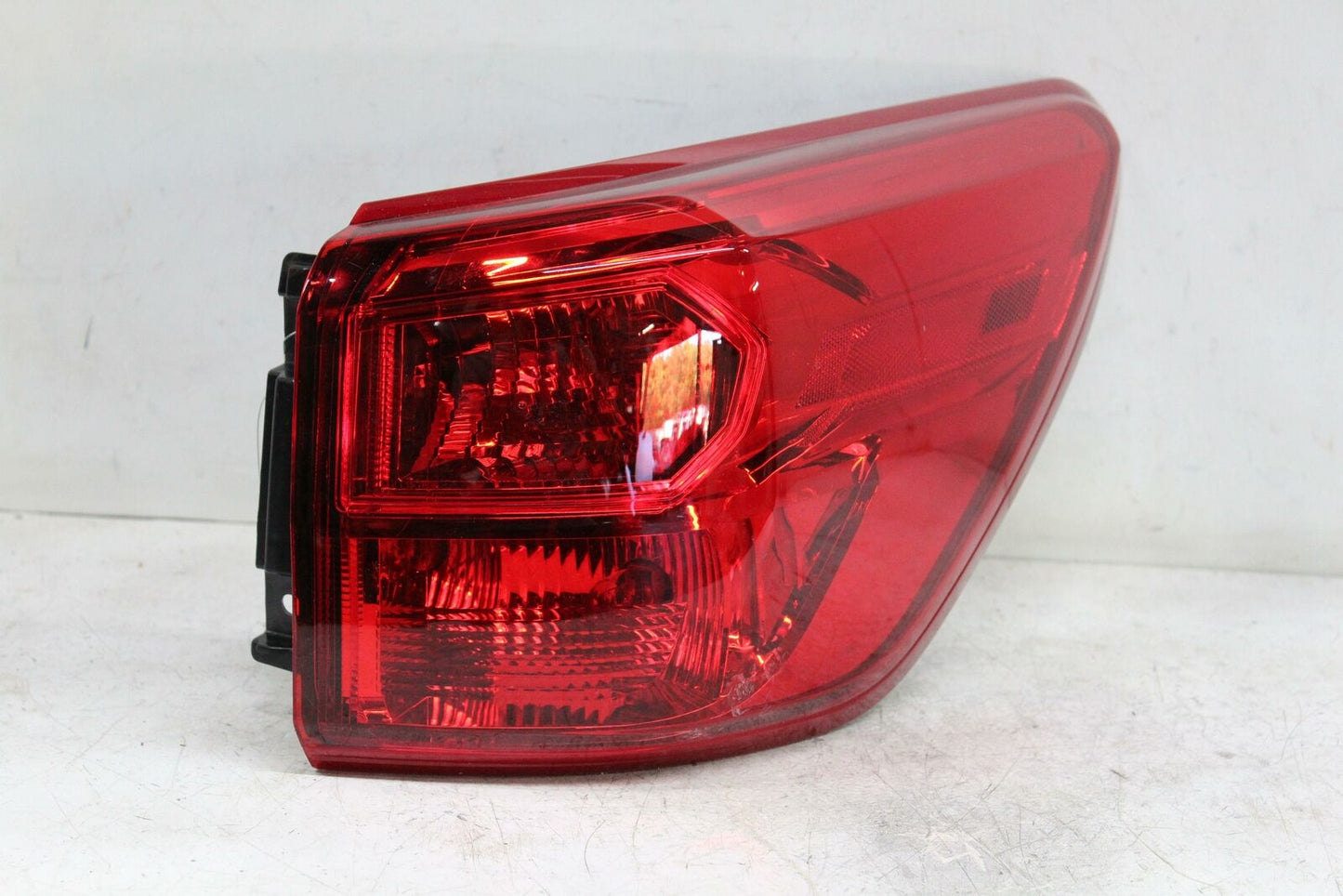 Tail Light Assembly NISSAN PATHFINDER Right 17 18 19 20