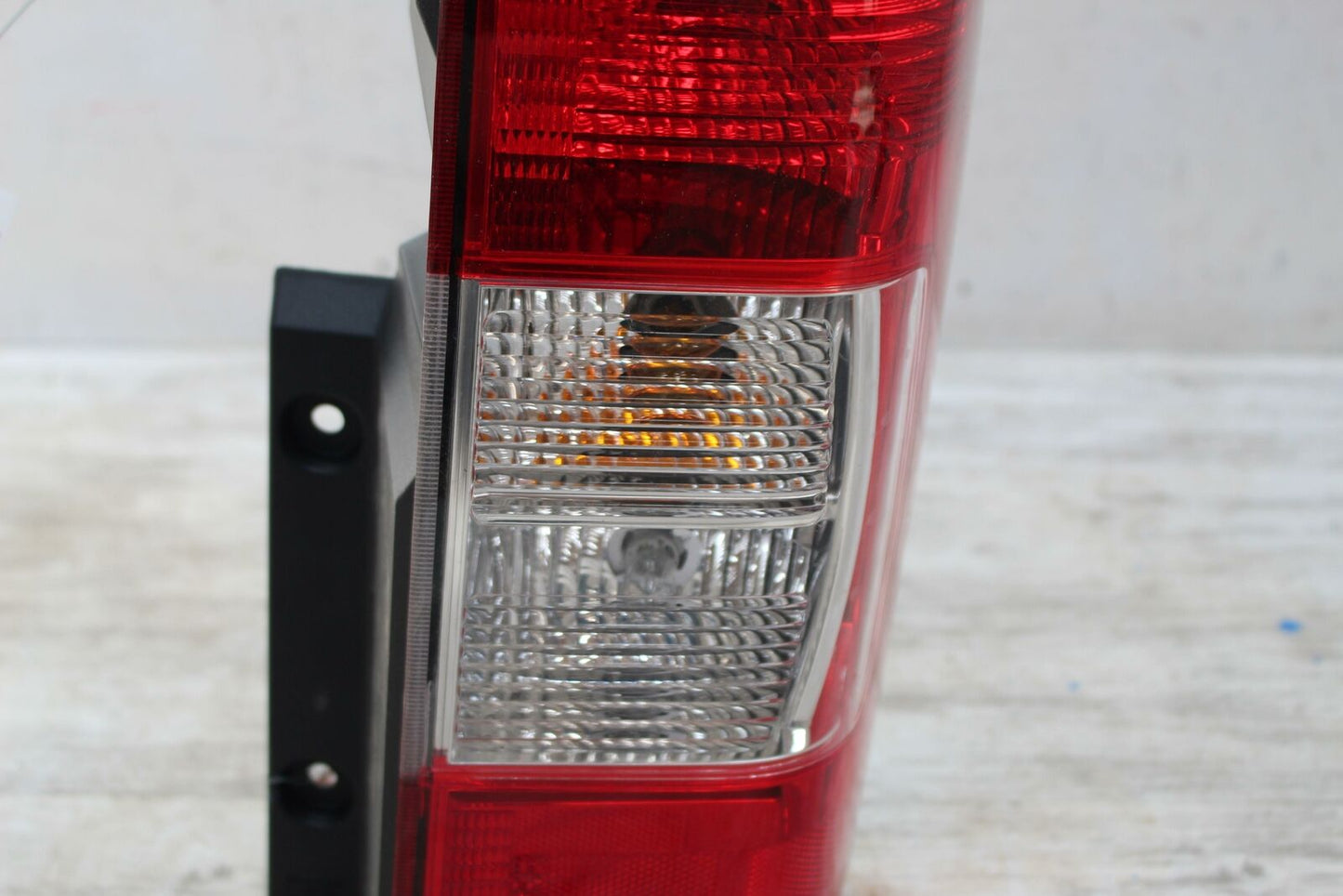 Tail Light Assembly NISSAN NV 1500 Right 12 13 14 15 16 17 18 19 20