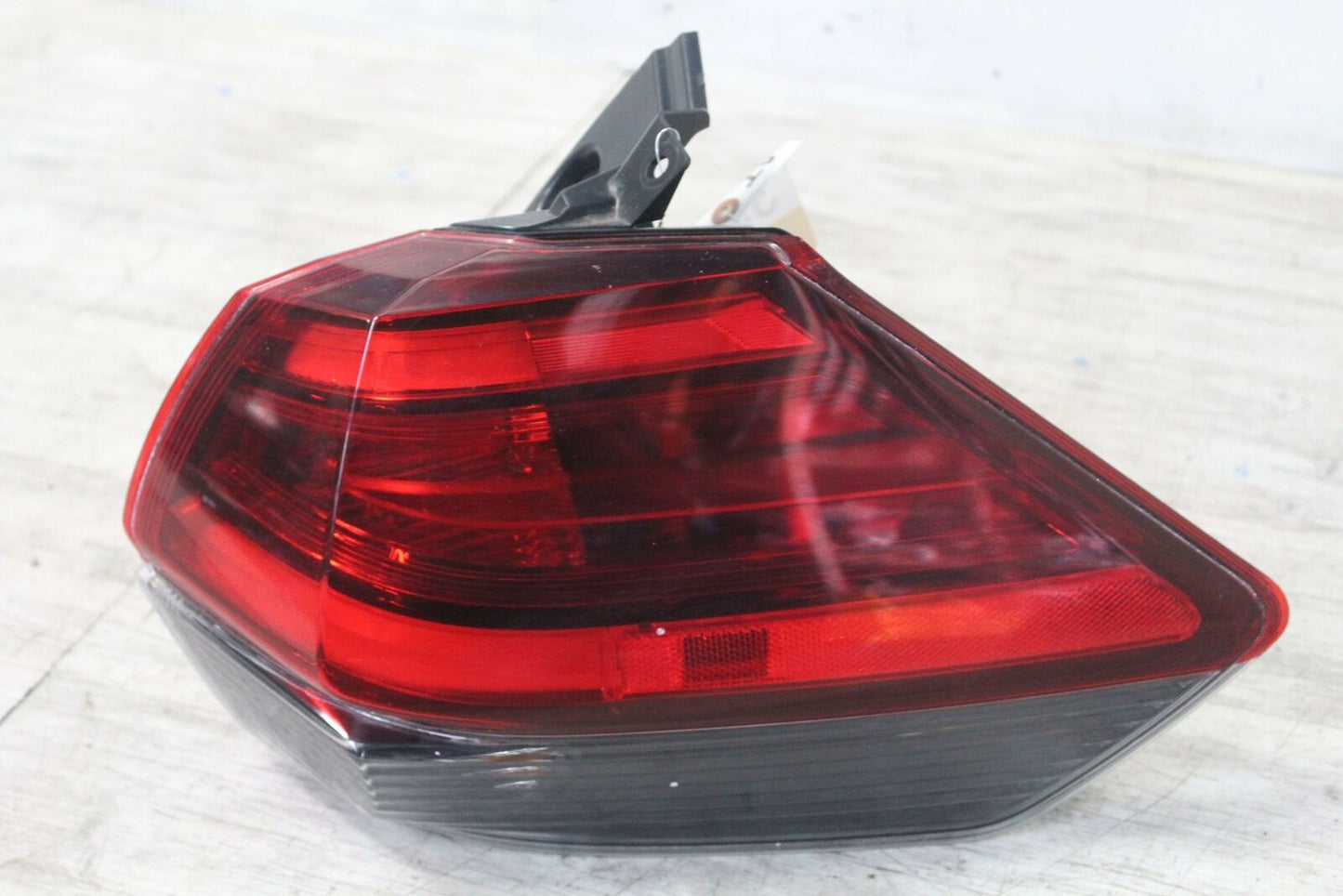 Tail Light Assembly ROGUE EXCEPT SPORT Right 17 18 19 20