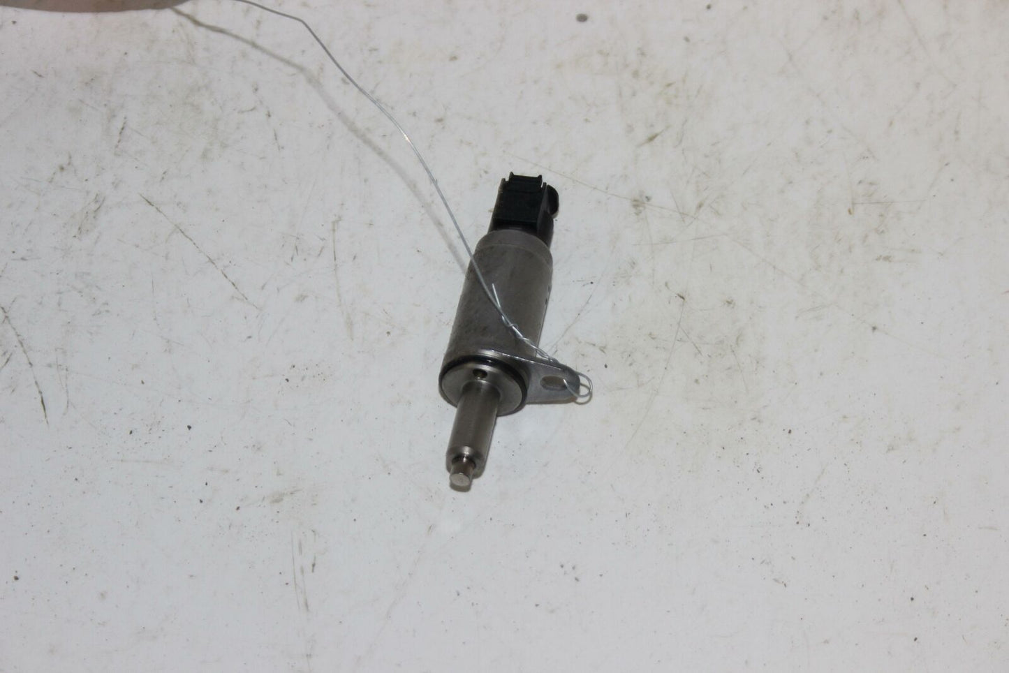 Variable Valve Timing Solenoid AUDI A8 15