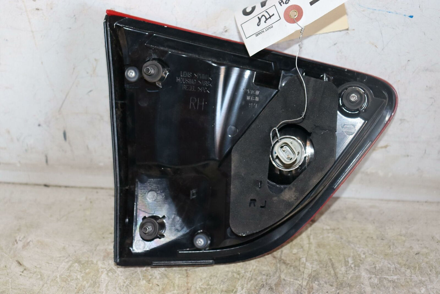 Tail Light Assembly NISSAN PATHFINDER Right 17 18 19 20