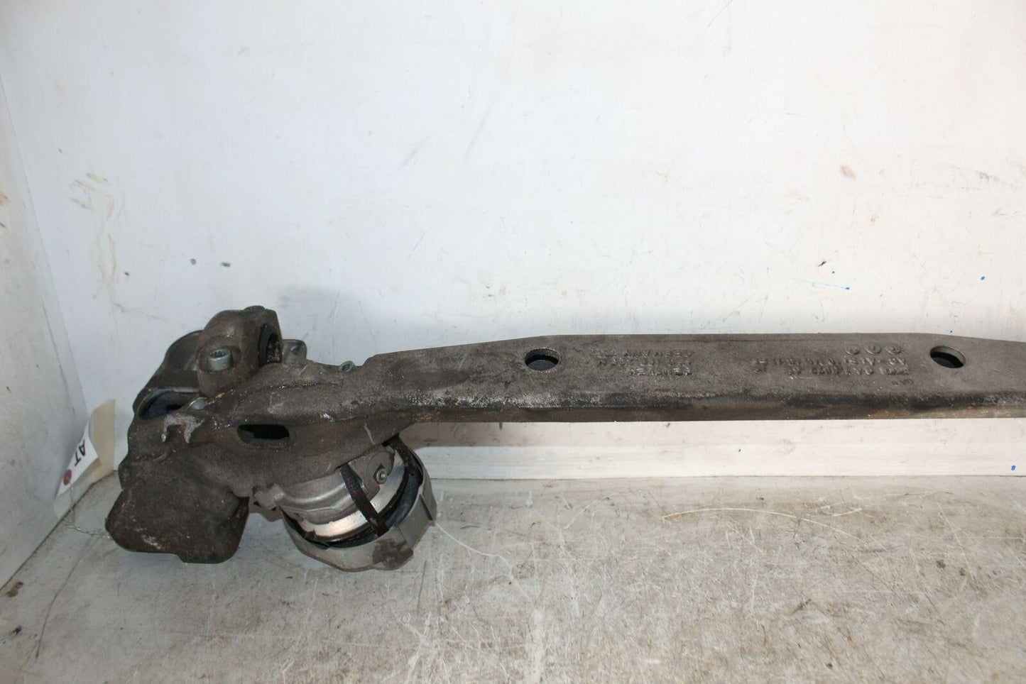 Undercarriage Crossmember BENTLEY 05