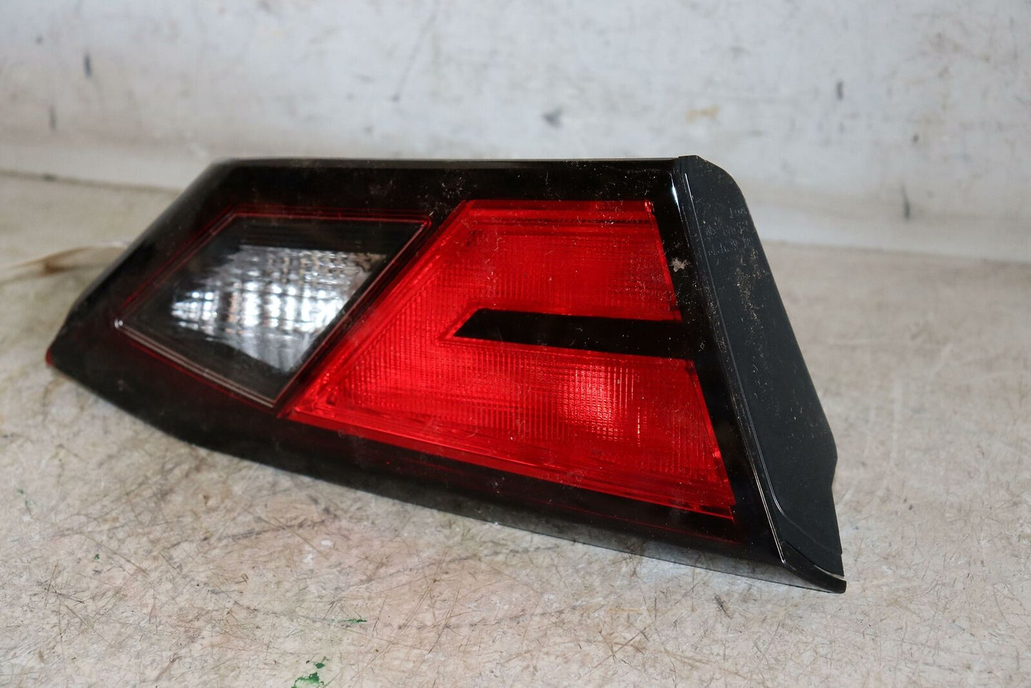 Tail Light Assembly NISSAN ALTIMA Left 19 20