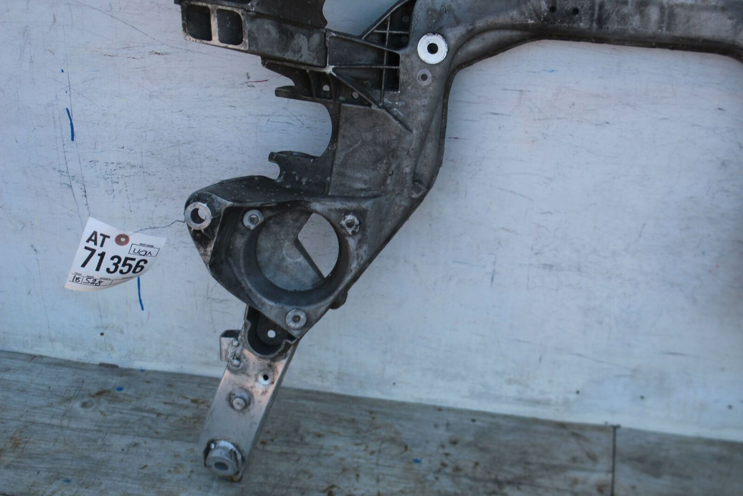 Undercarriage Crossmember BMW 540 16