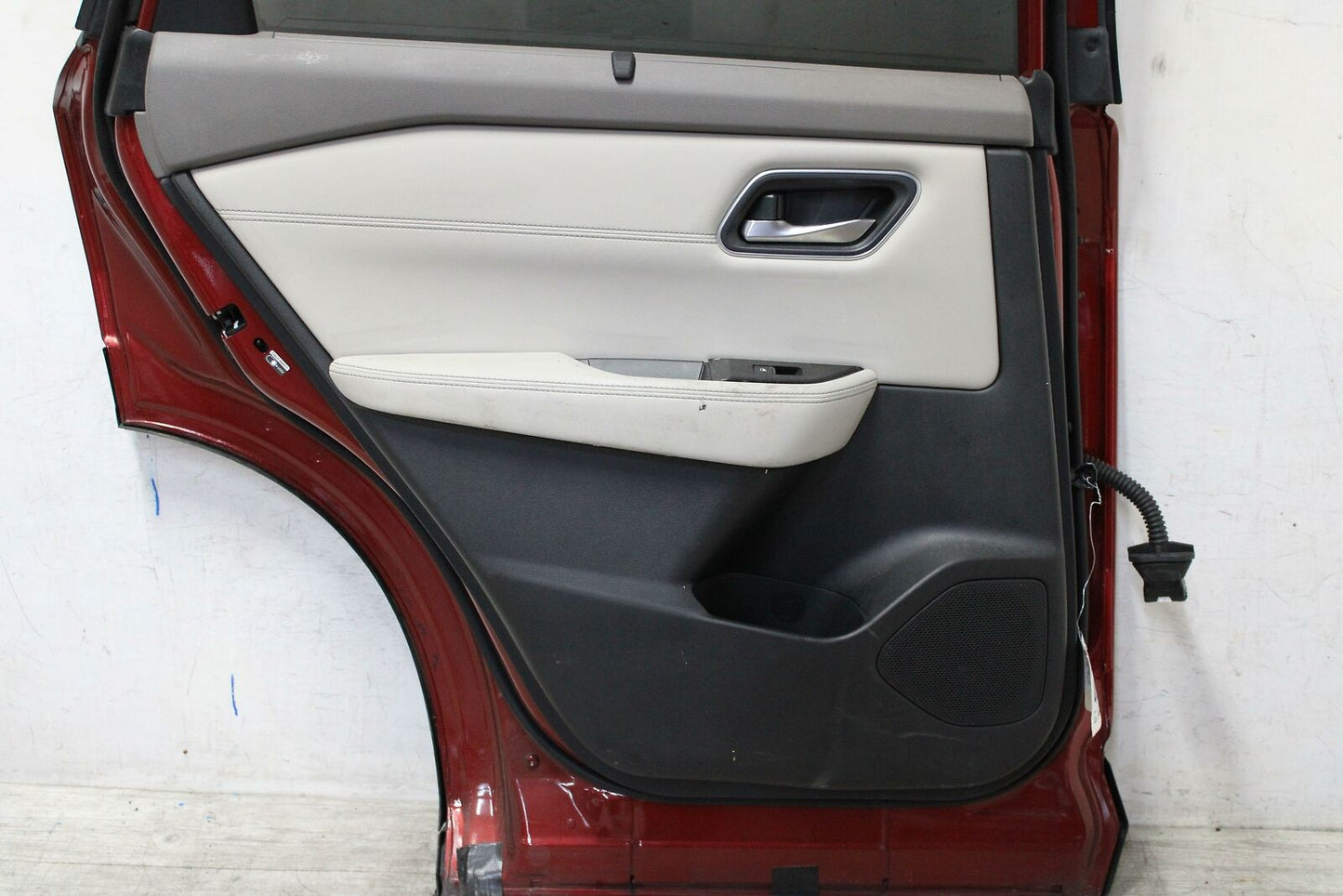 Rear Door ROGUE EXCEPT SPORT Left 21