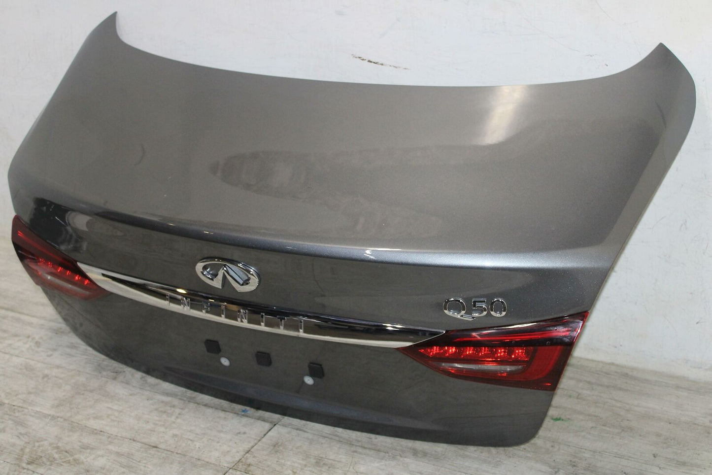 Trunk/decklid/hatch/tailgate INFINITI Q50 20