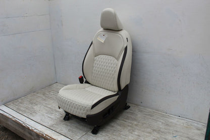 Front Seat INFINITI QX50 19