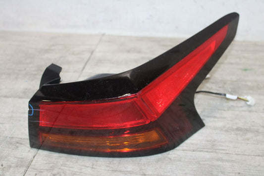 Tail Light Assembly NISSAN ALTIMA Right 19 20