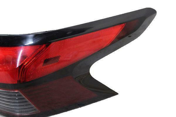 Tail Light Assembly NISSAN VERSA Right 21