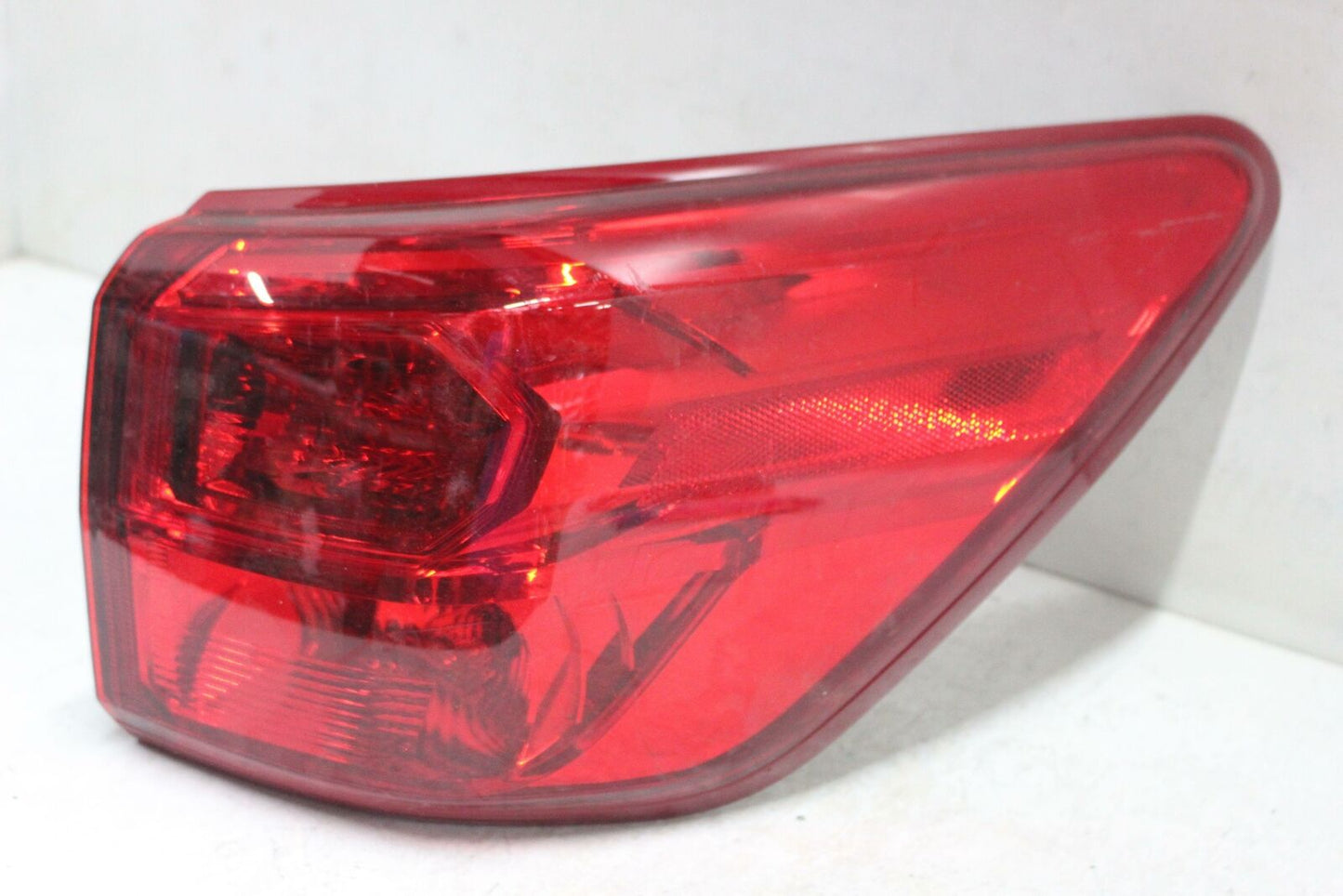 Tail Light Assembly NISSAN PATHFINDER Right 17 18 19 20