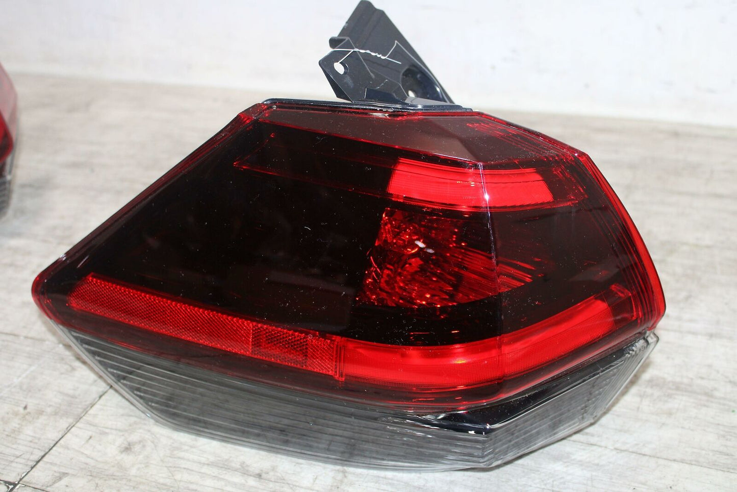 Tail Light Assembly ROGUE EXCEPT SPORT Left 17 18 19 20