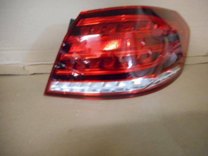 Tail Light Assembly MERCEDES E-CLASS Right 14 15 16