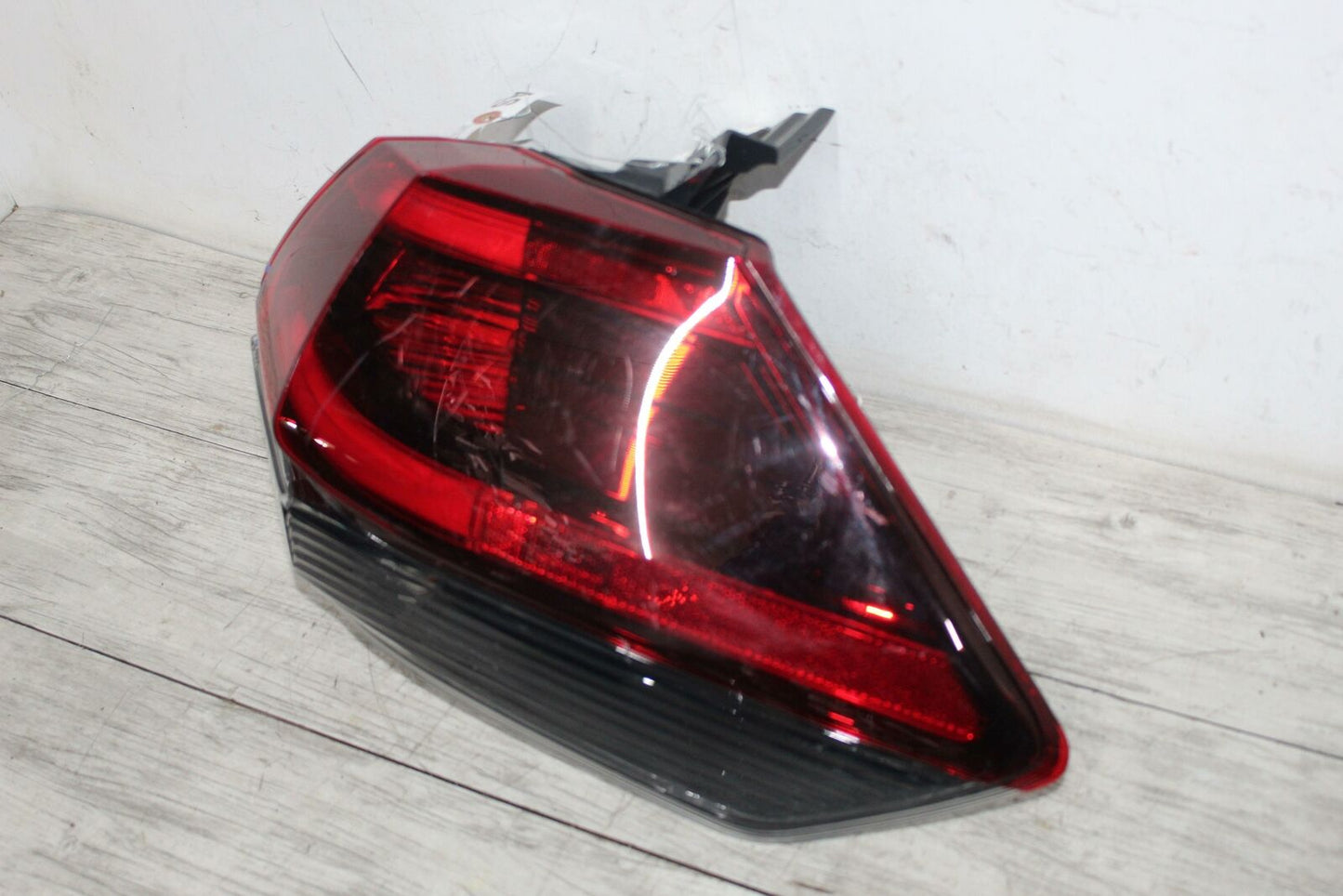 Tail Light Assembly ROGUE EXCEPT SPORT Right 17 18 19 20