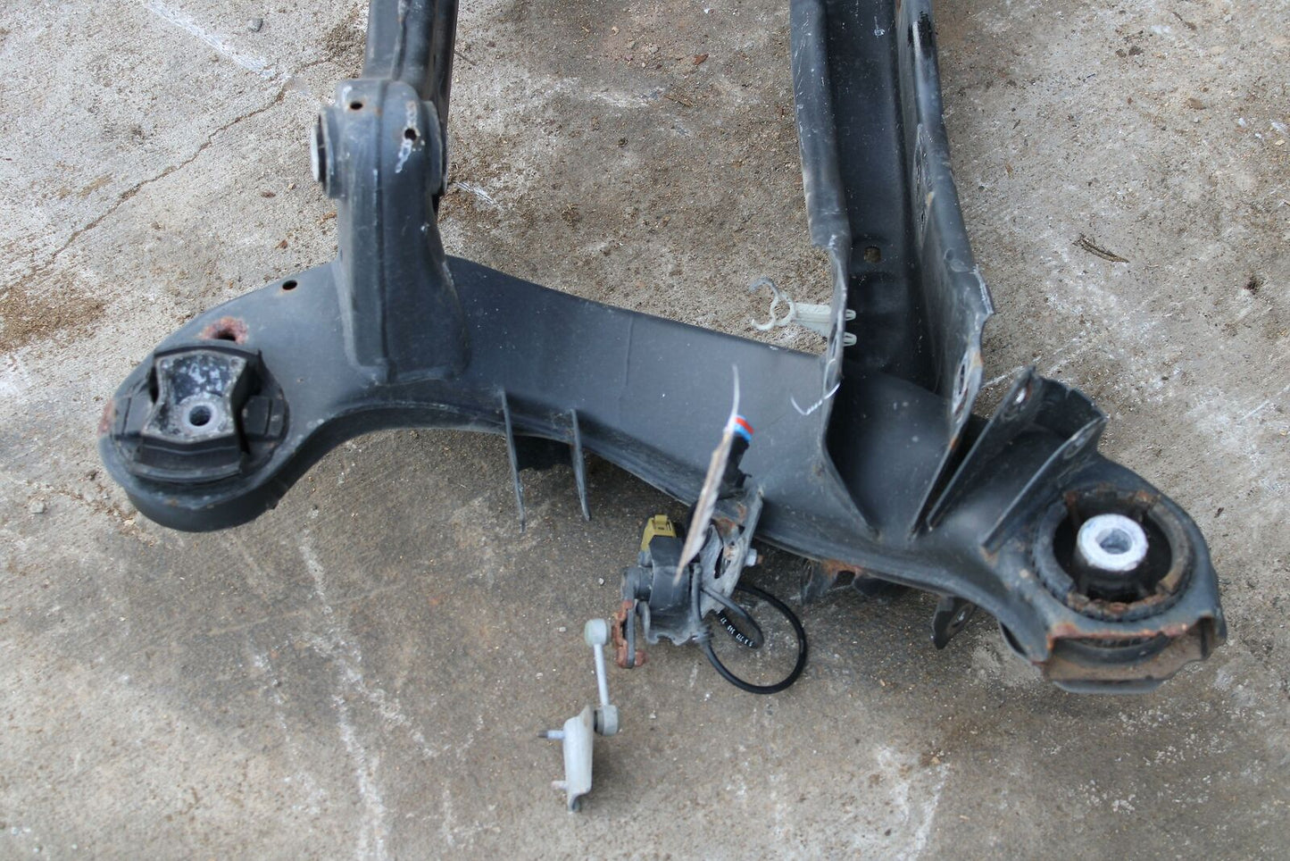 Undercarriage Crossmember MERCEDES CLS 12 13 14 15 16 17 18