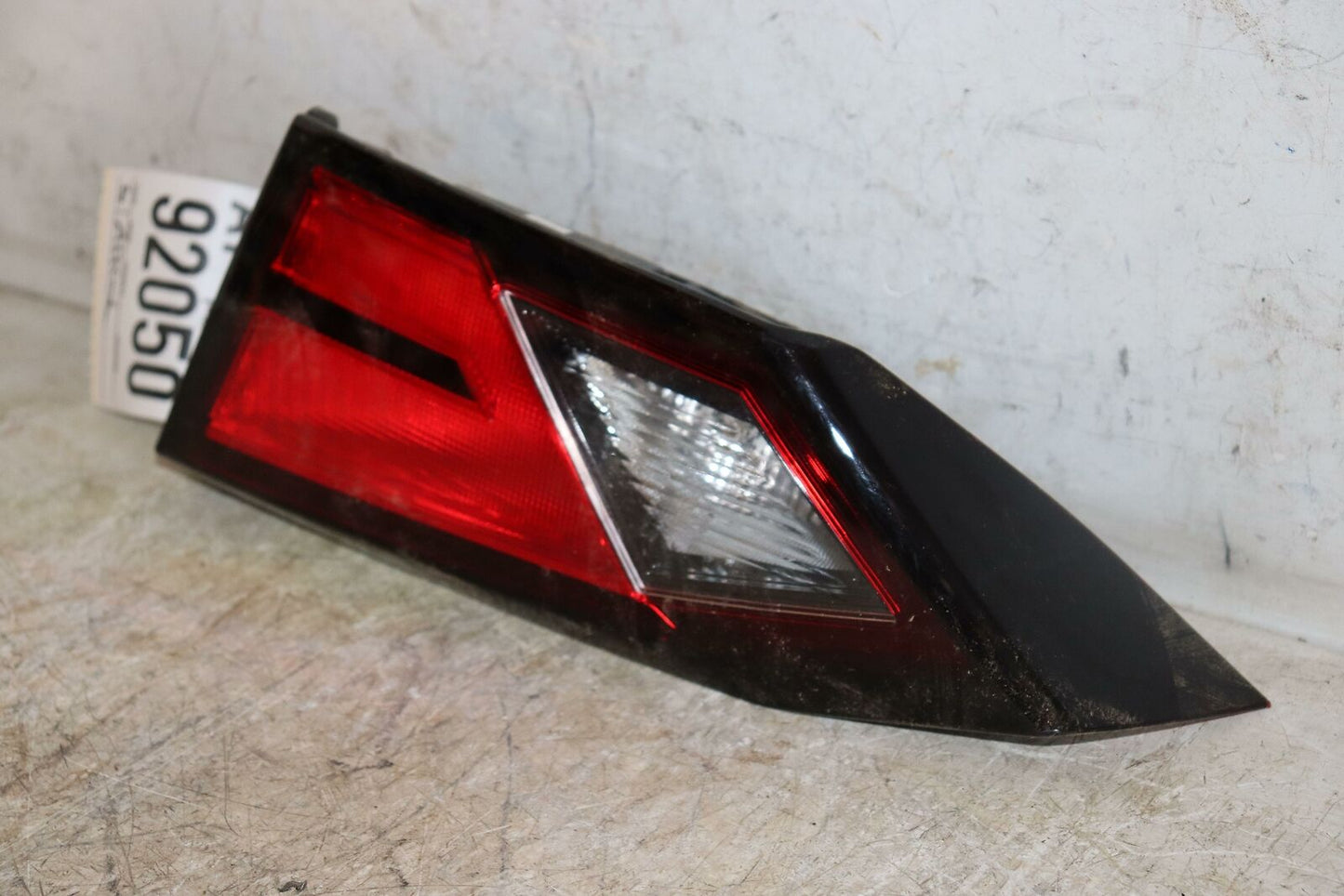 Tail Light Assembly NISSAN ALTIMA Right 19 20