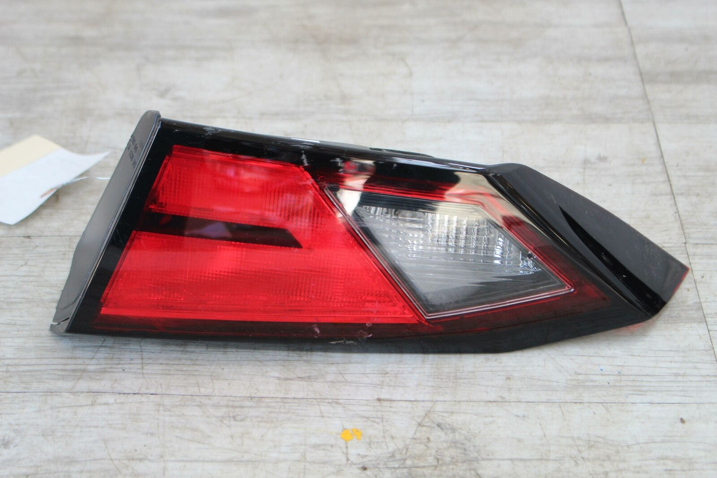 Tail Light Assembly NISSAN ALTIMA Right 19 20