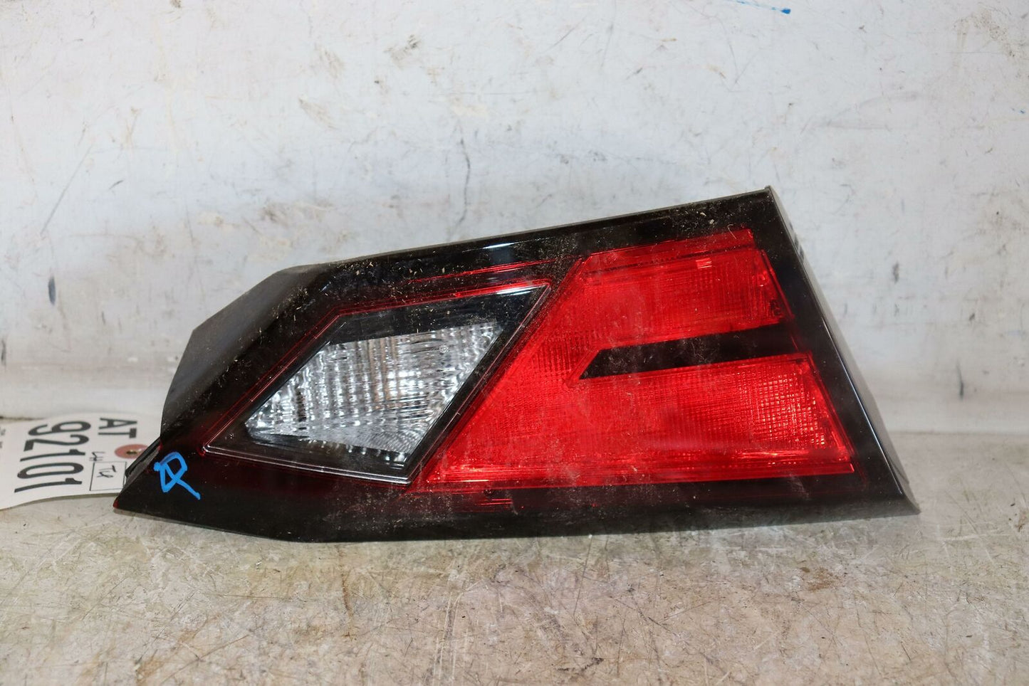 Tail Light Assembly NISSAN ALTIMA Left 19 20