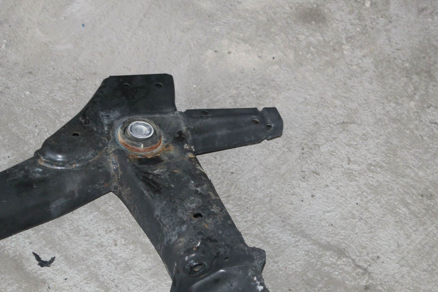 Undercarriage Crossmember GMC ACADIA 17 18 19 20