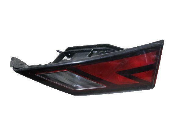 Tail Light Assembly NISSAN SENTRA Right 20