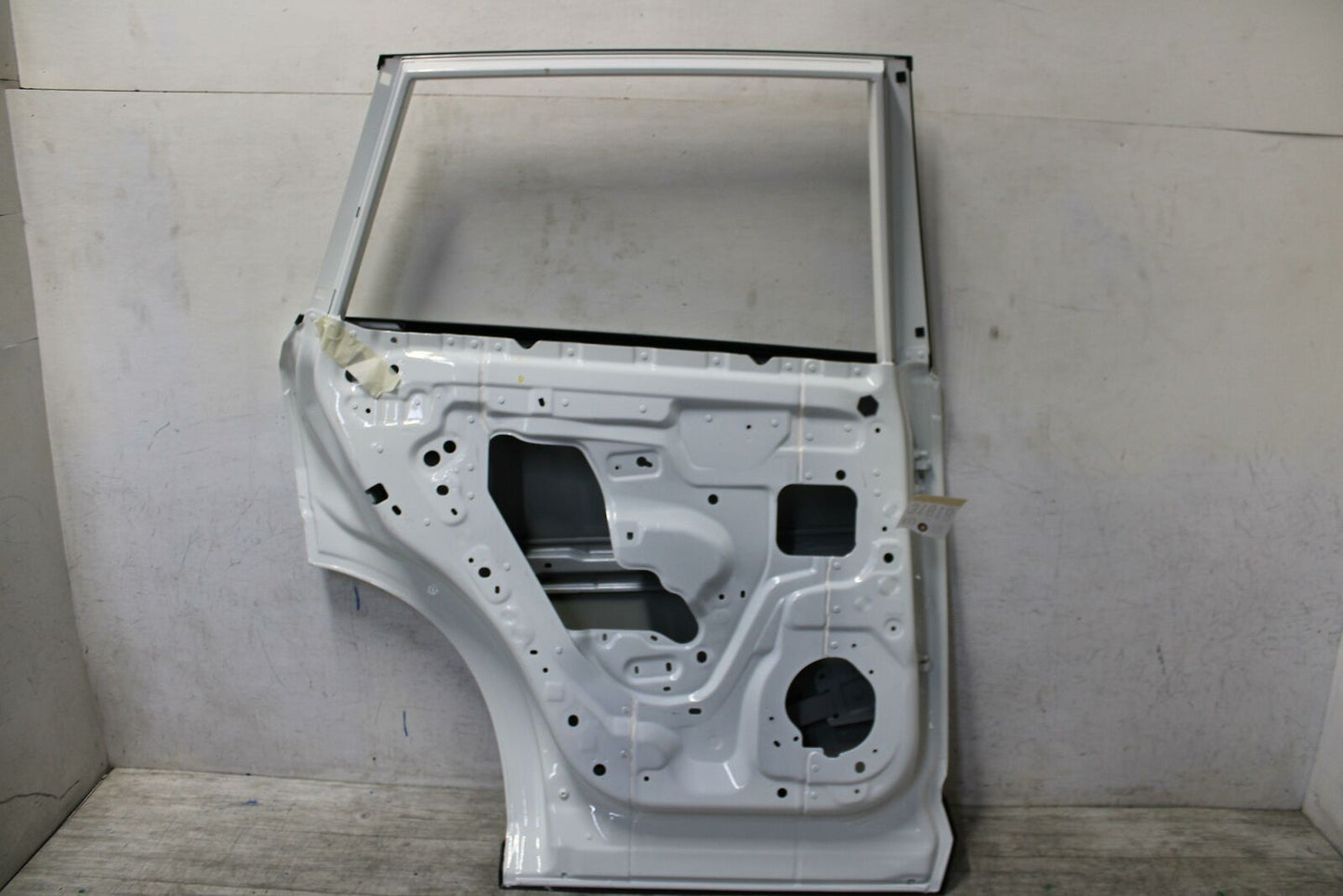 Rear Door ROGUE EXCEPT SPORT Left 21