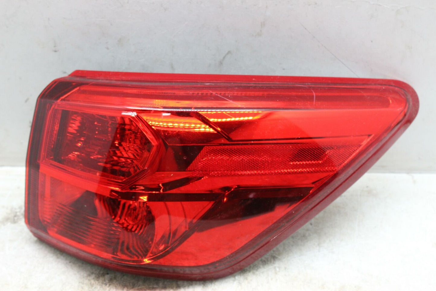 Tail Light Assembly NISSAN PATHFINDER Right 17 18 19 20